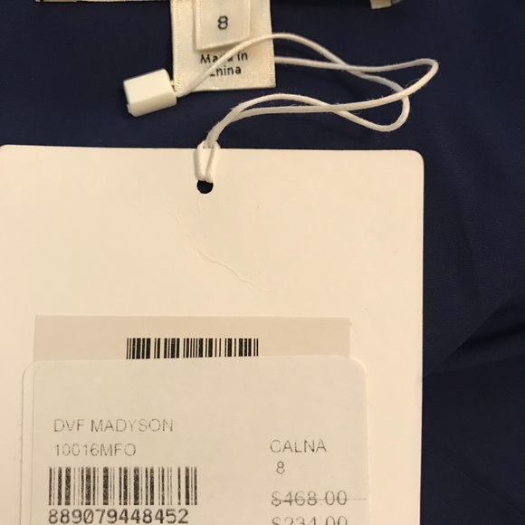 🆕💙Diane Von Ferstenburg - Picture 4 of 5